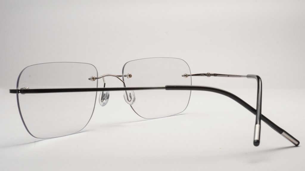 Emeka Eyeglass